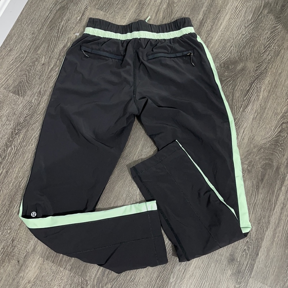 Lululemon pants - Picture 10 of 13